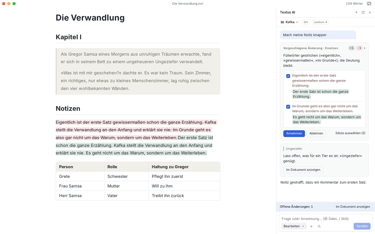 Textus mit geöffnetem Hamlet. Daneben schlägt Textus AI eine Änderung mit Begründung vor, Satz für Satz, und heftet einen Kommentar an eine Zeile.